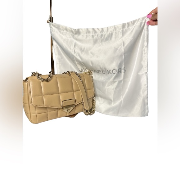 NWT Michael Kors SoHo Shoulder Bag Leather with Dust Bag - Picture 7 of 7